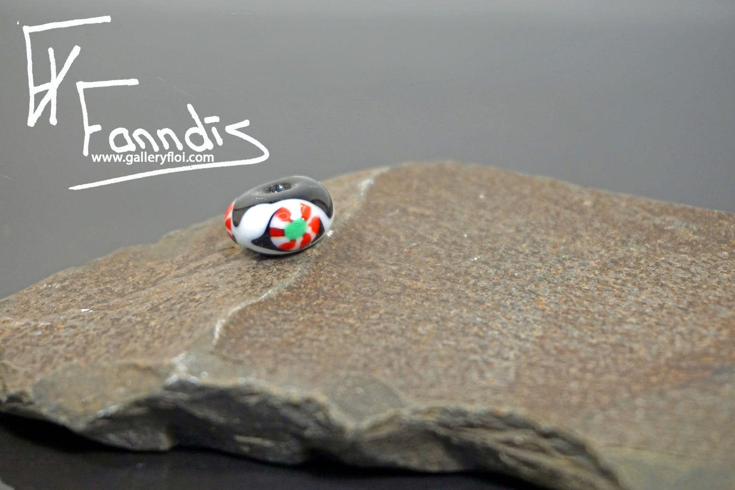 Víkinga glerperlur (söguleg eftirmynd) / Viking glass bead (historical replica)