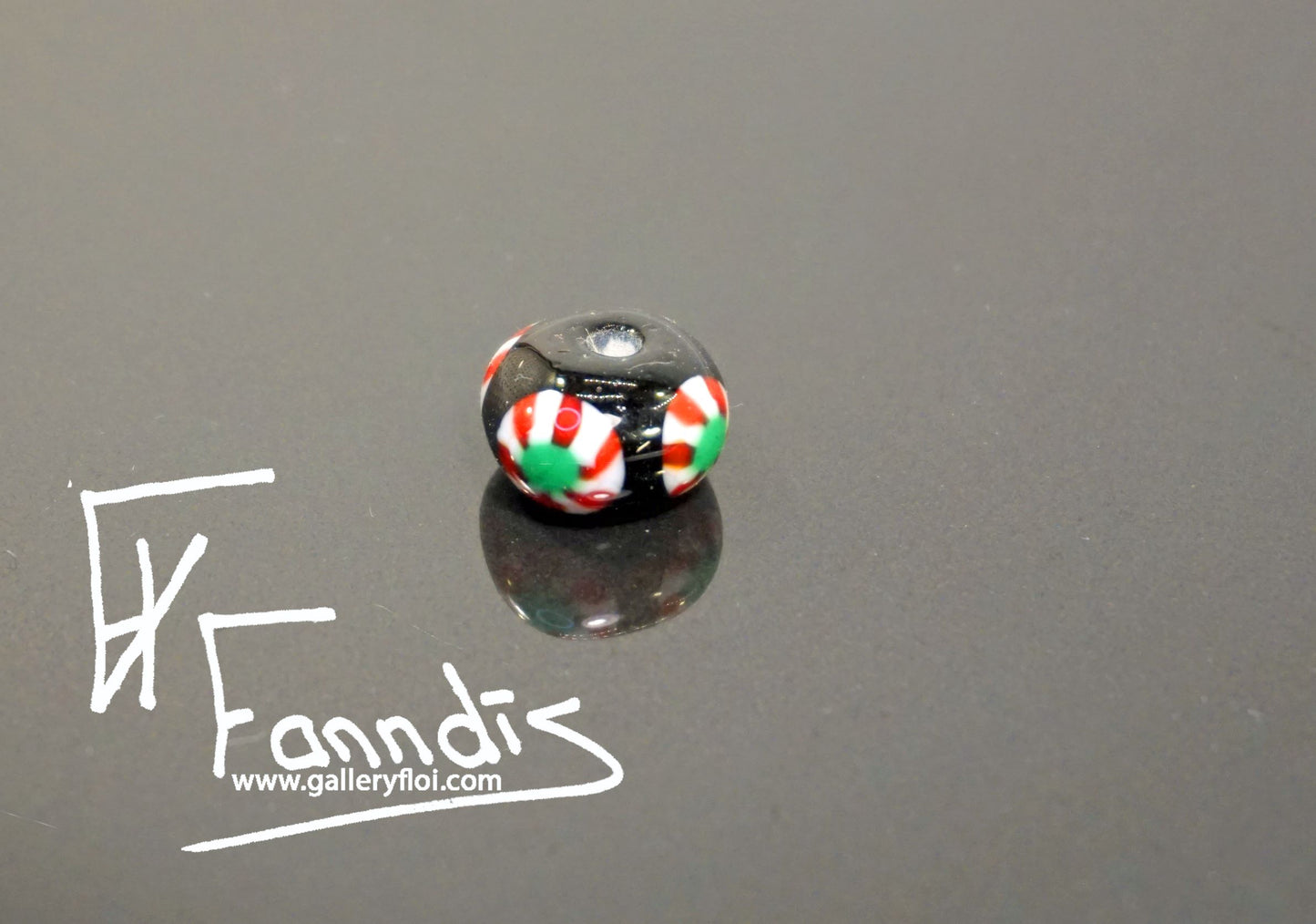Víkinga glerperlur (söguleg eftirmynd) / Viking glass bead (historical replica)
