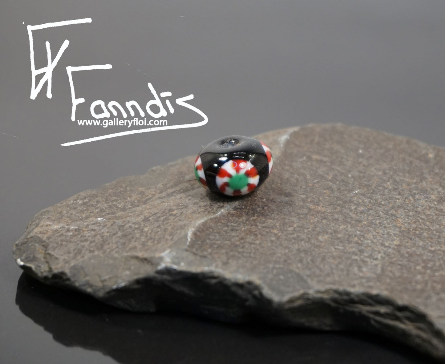 Víkinga glerperlur (söguleg eftirmynd) / Viking glass bead (historical replica)