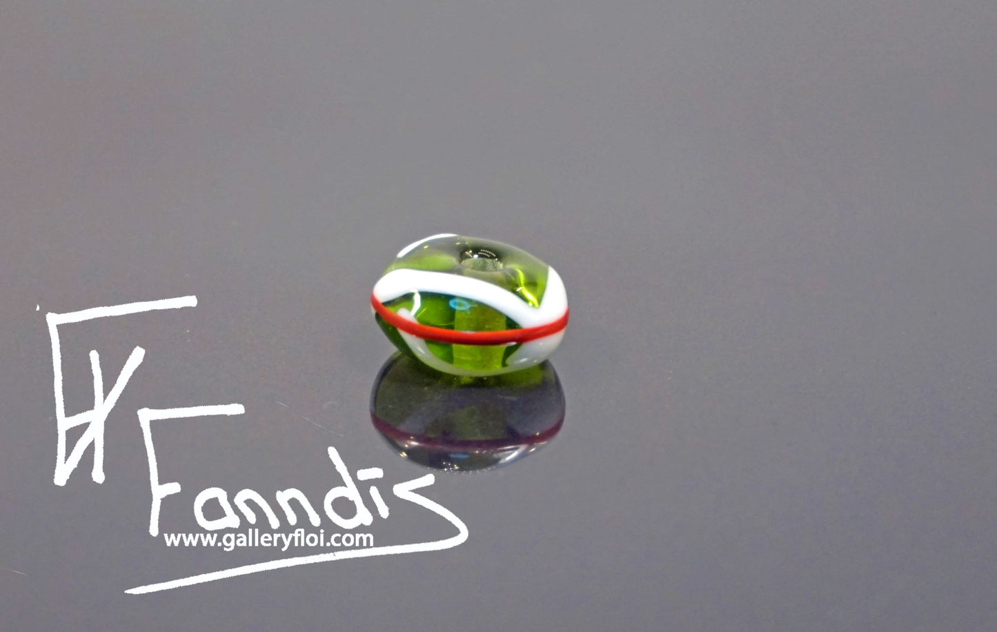 Víkinga glerperlur (söguleg eftirmynd) / Viking glass bead (historical replica)