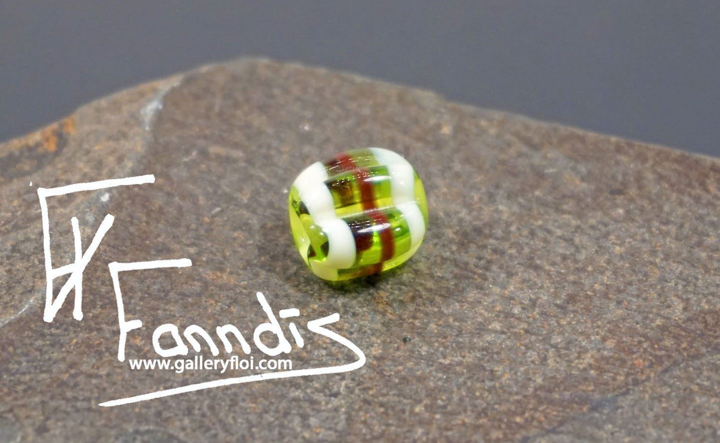 Víkinga glerperlur (söguleg eftirmynd) / Viking glass bead (historical replica)