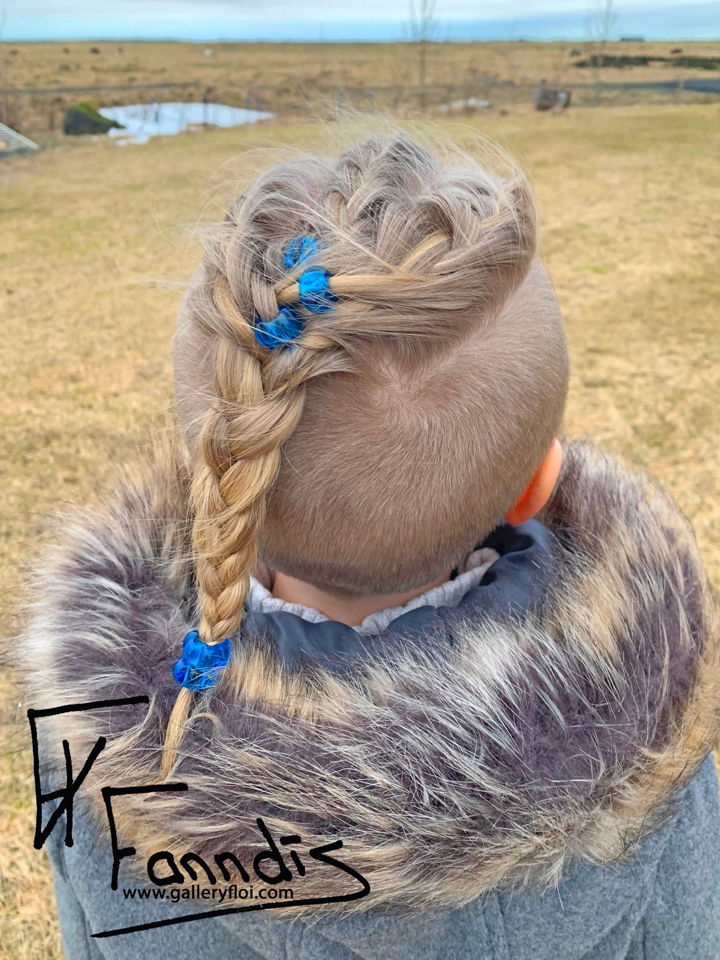 Víkinga glerperlu hárskraut dökk turkis blár / Viking glass bead hair accessories Dark turquoise blue