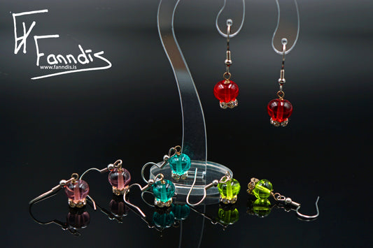Eyrnalokkar (Gegnsætt) / Earrings (Transparent)