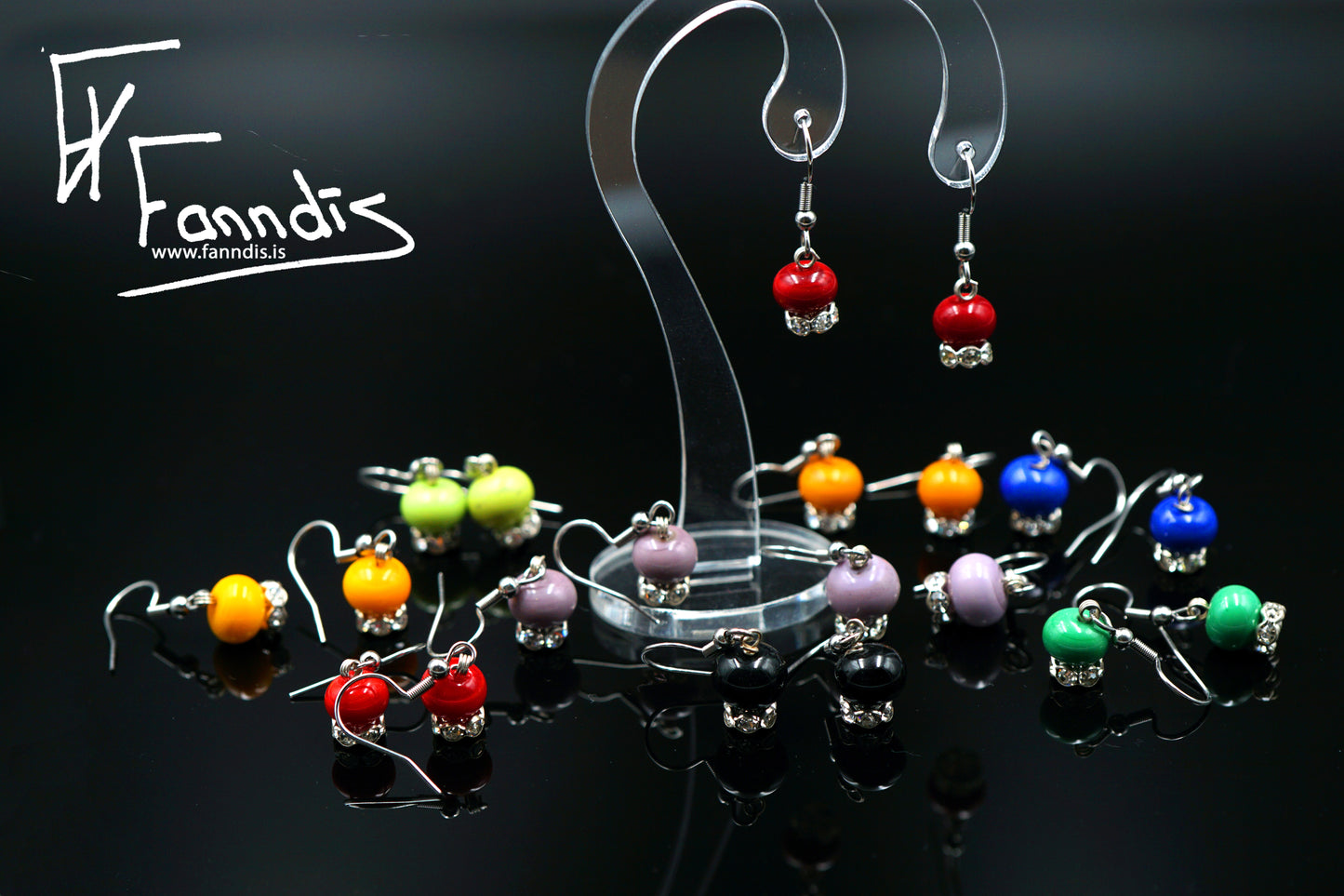 Eyrnalokkar (Ógegnsætt) / Earrings (Opaq)