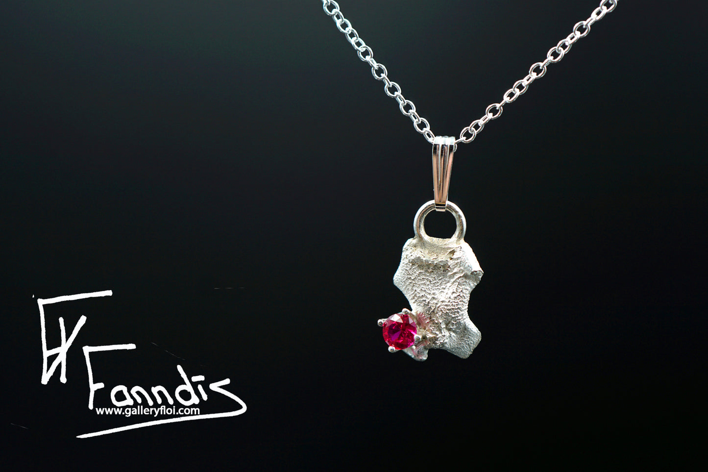 Sterling silver necklace with cubic Zirkonia