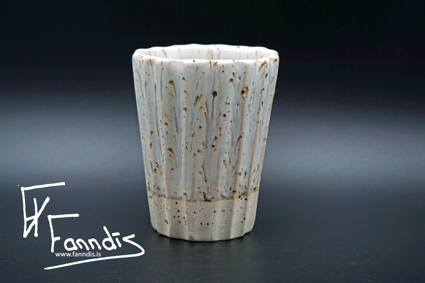 Bolli með hrauni / Cup with lava (300 ml)