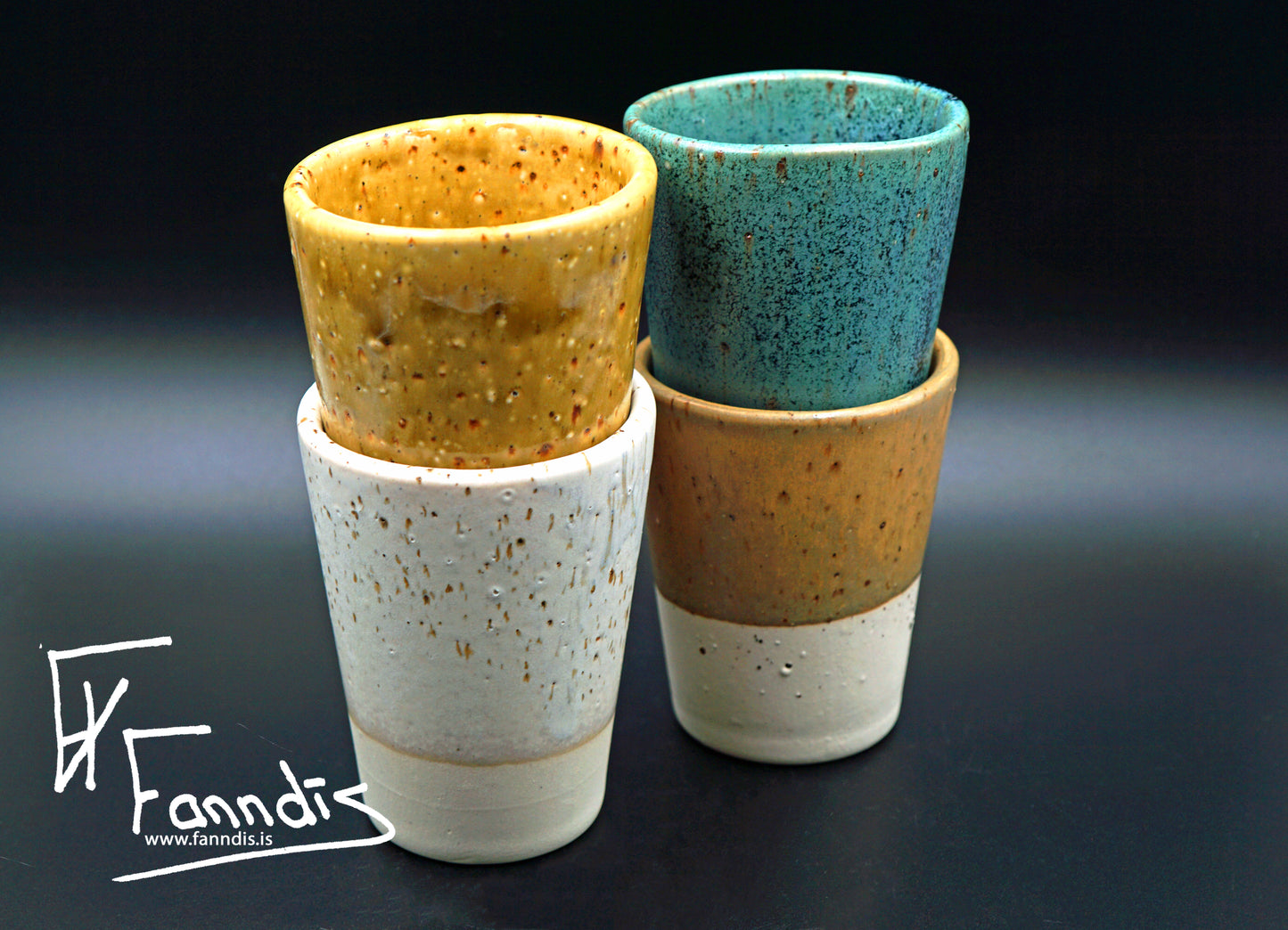Bolli með hrauni / Cup with lava