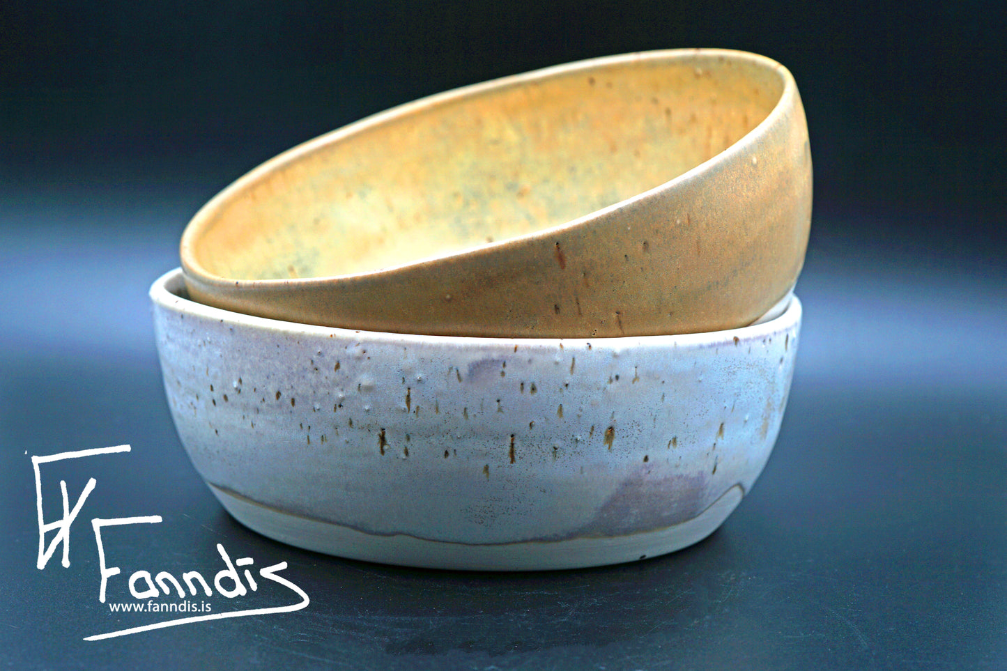 Eldföst skál með hrauni / Cooking bowl with lava (1,000 ml)