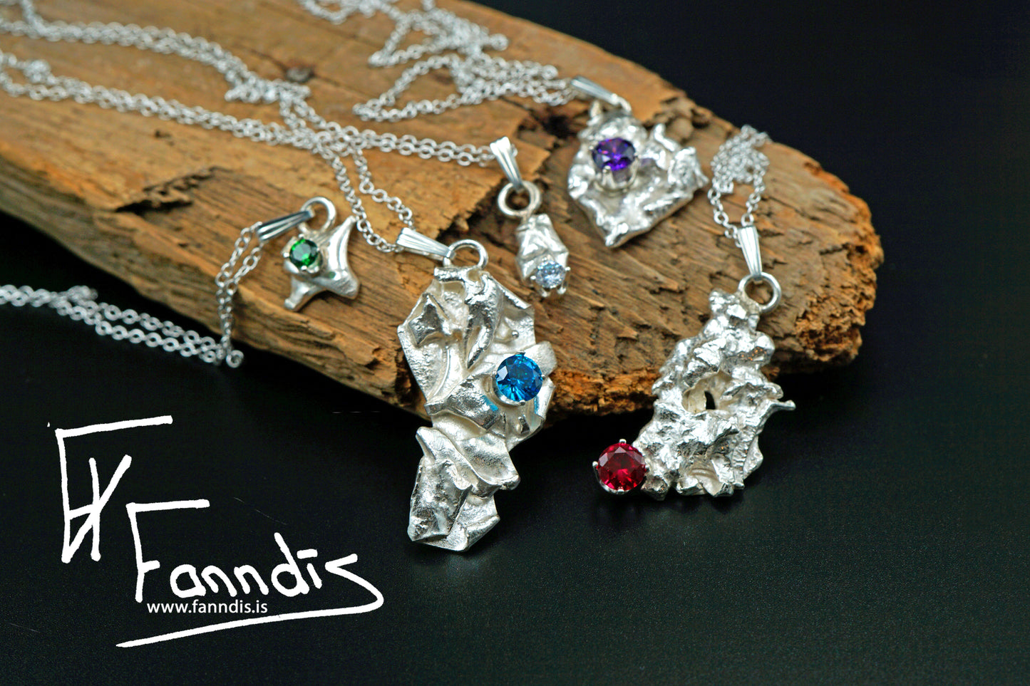 Sterling silver necklace with cubic Zirkonia