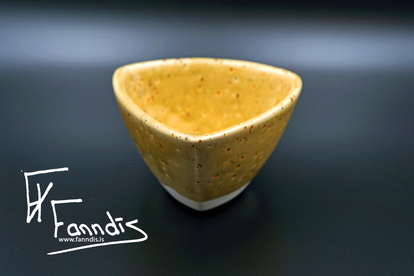 Skál með hrauni / Bowl with lava (180 - 2,000 ml)