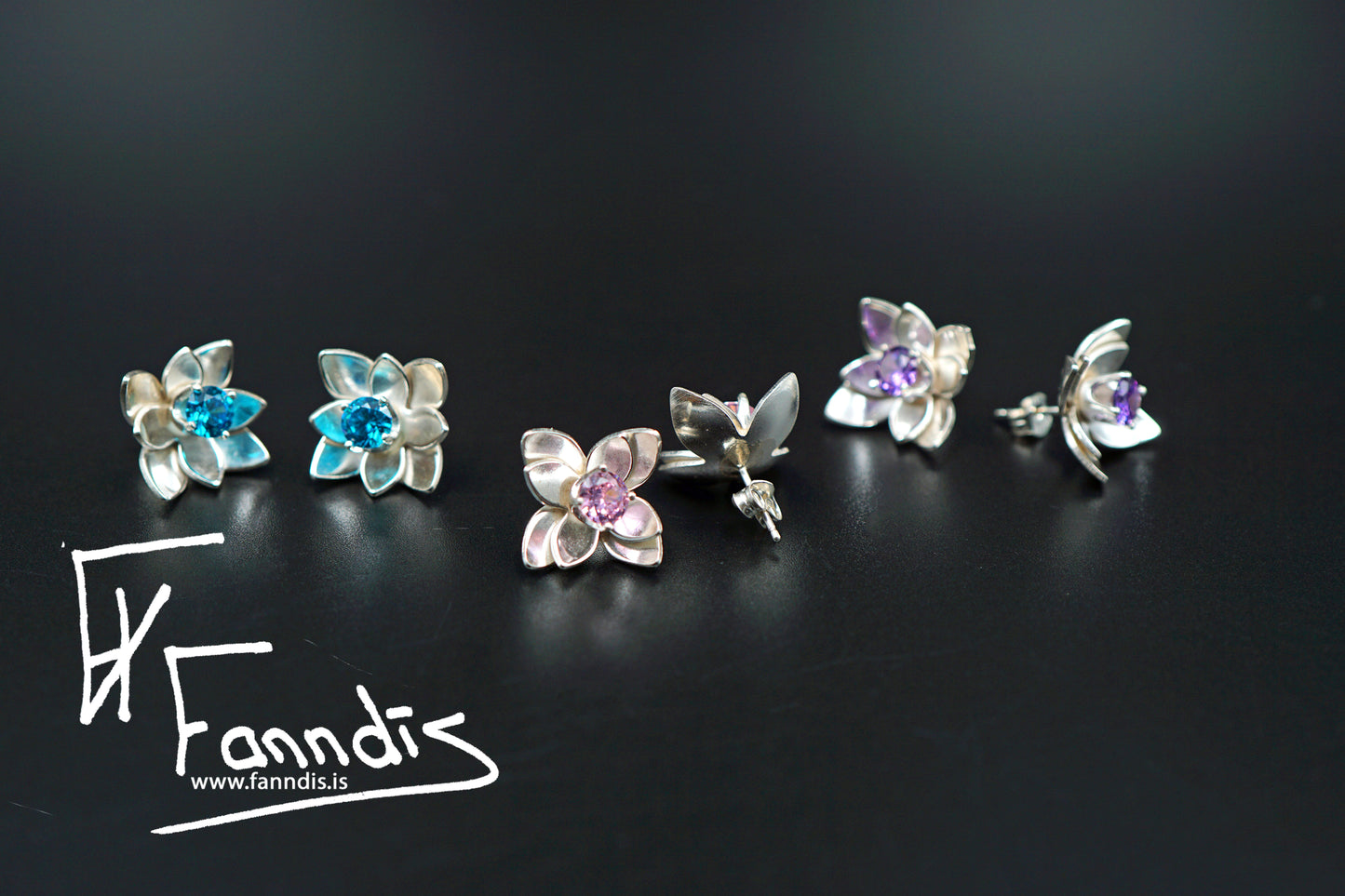 925 Silfur Blóma eyrnalokkar með Zirkonia / 925 Silver Flower earrings with Zirkonia