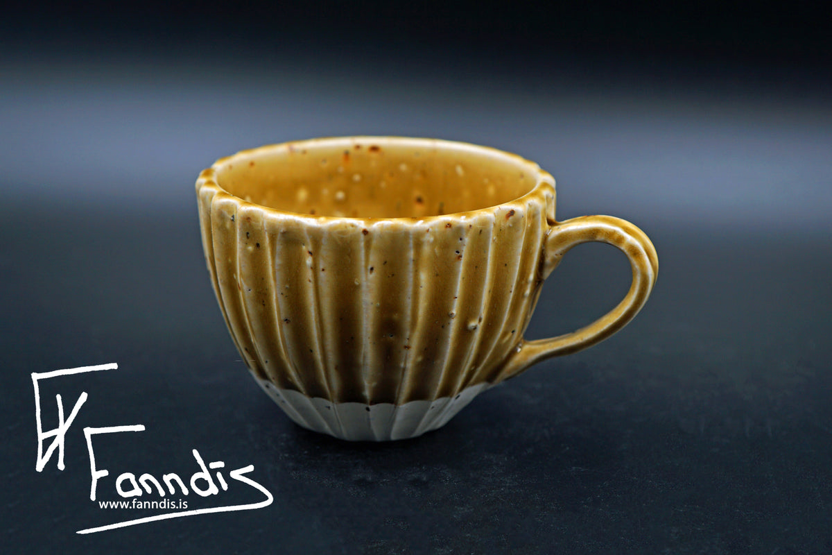 Kaffi bolli með hrauni / Coffee cup with lava (180 ml)