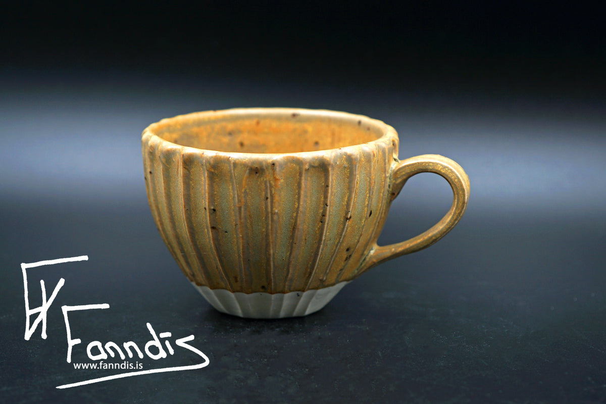 Kaffi bolli með hrauni / Coffee cup with lava (180 ml)