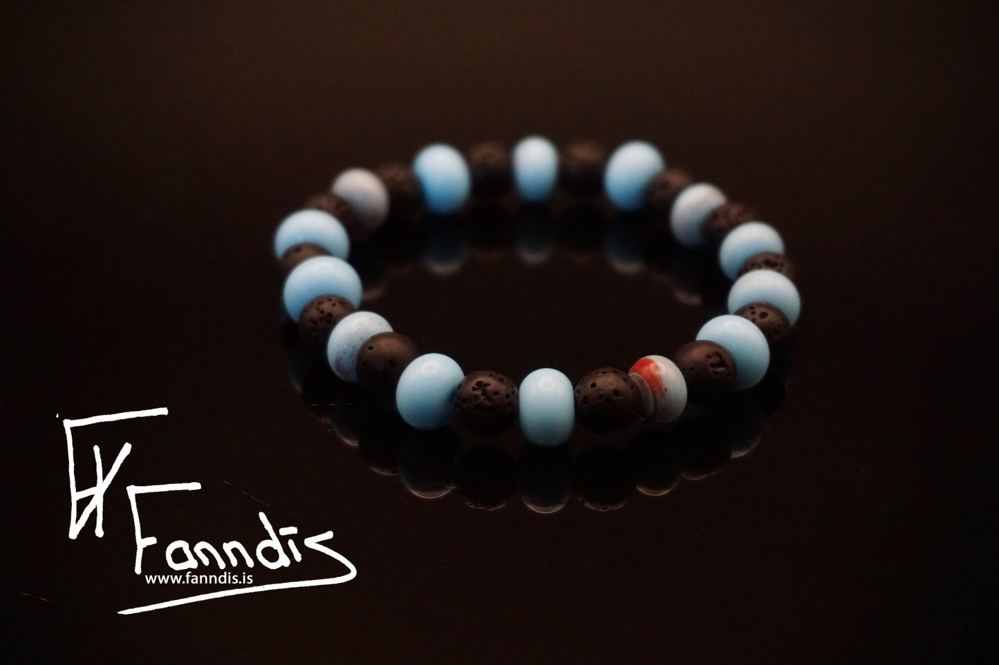 Glerperlu og hraun armband (Ógegnsætt) / Glass bead and lava bracelet (Opag)