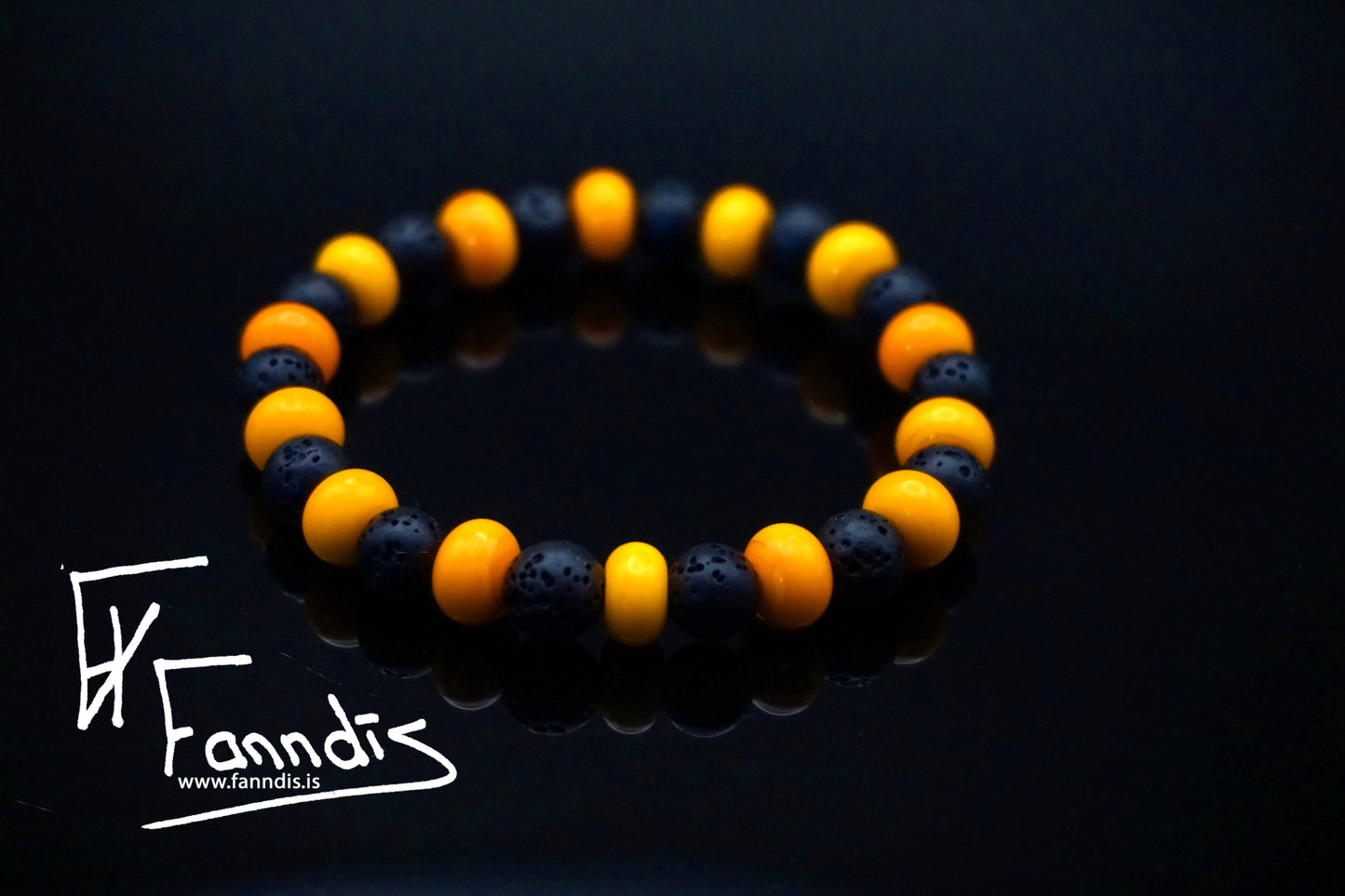 Glerperlu og hraun armband (Ógegnsætt) / Glass bead and lava bracelet (Opag)