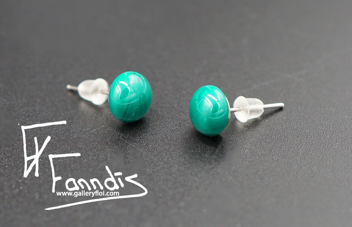 Einstök pinna eyrnalokkar Bensín Grænn / Unique stud earrings Petrol Green