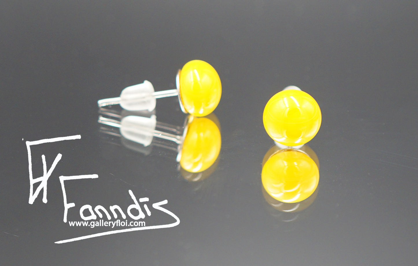 Einstök pinna eyrnalokkar Miðlungi Sítrónu Gulur / Unique stud earrings Med Lemon Yellow