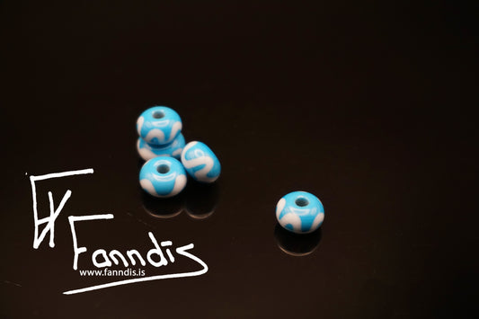 Glerperla Dökk himinblár með hvítri bylgjulínu / Glass bead Dark skye blue with white wavy line