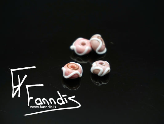 Glerperla Barnableikt með hvítri bylgjulínu / Glass bead Baby pink with white wavy line