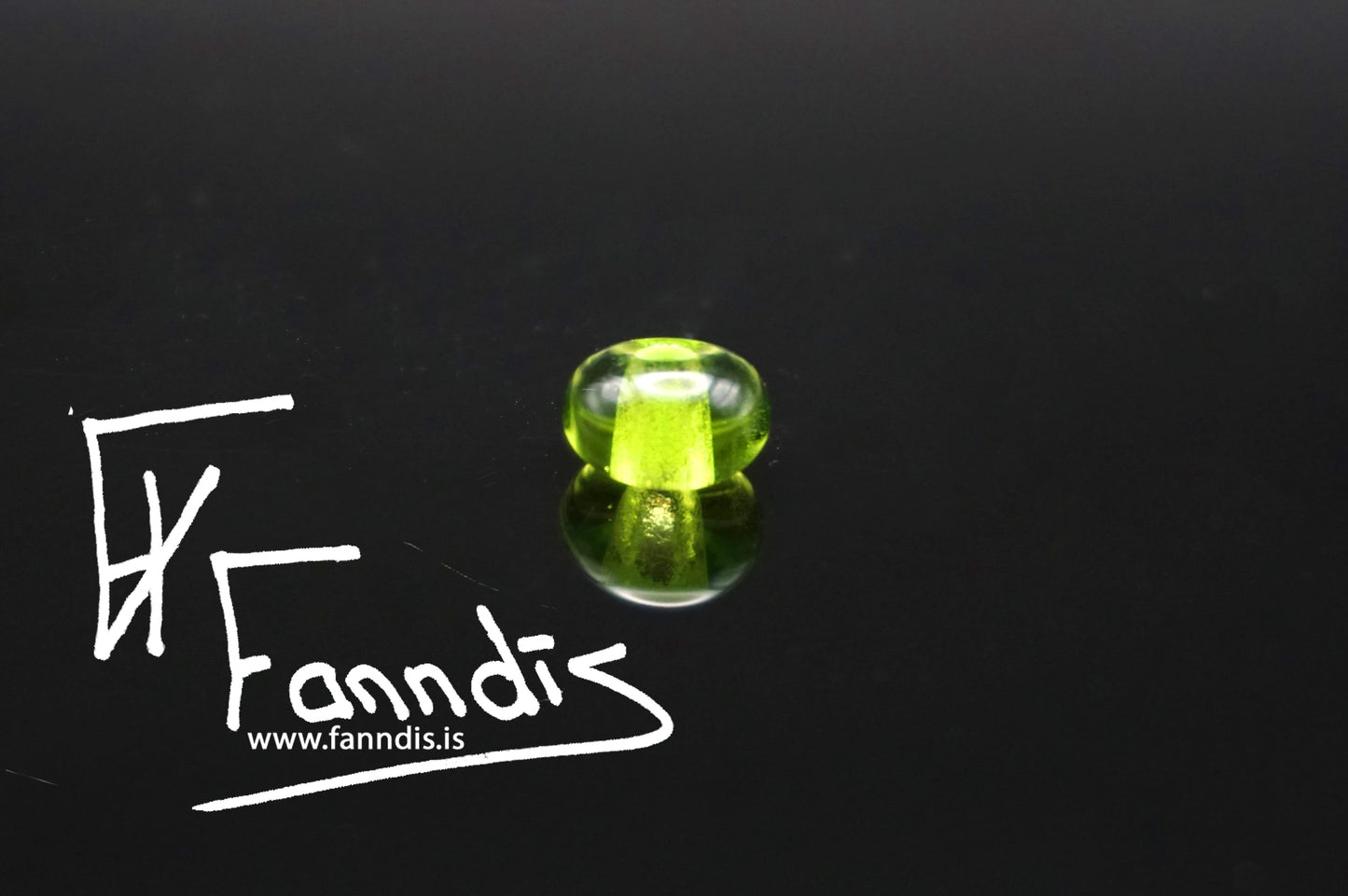 Víkinga glerperlur í gegnsæum lita tónum / Viking glass beads in transparent colors