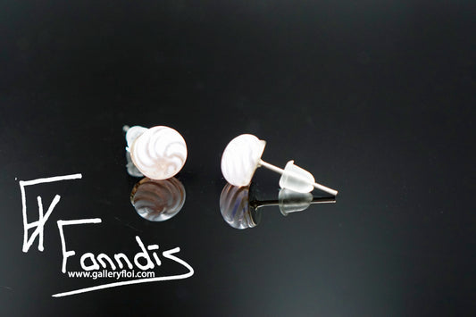 Einstök pinna eyrnalokkar twist rósakvars / Unique stud earrings twist rose quartz