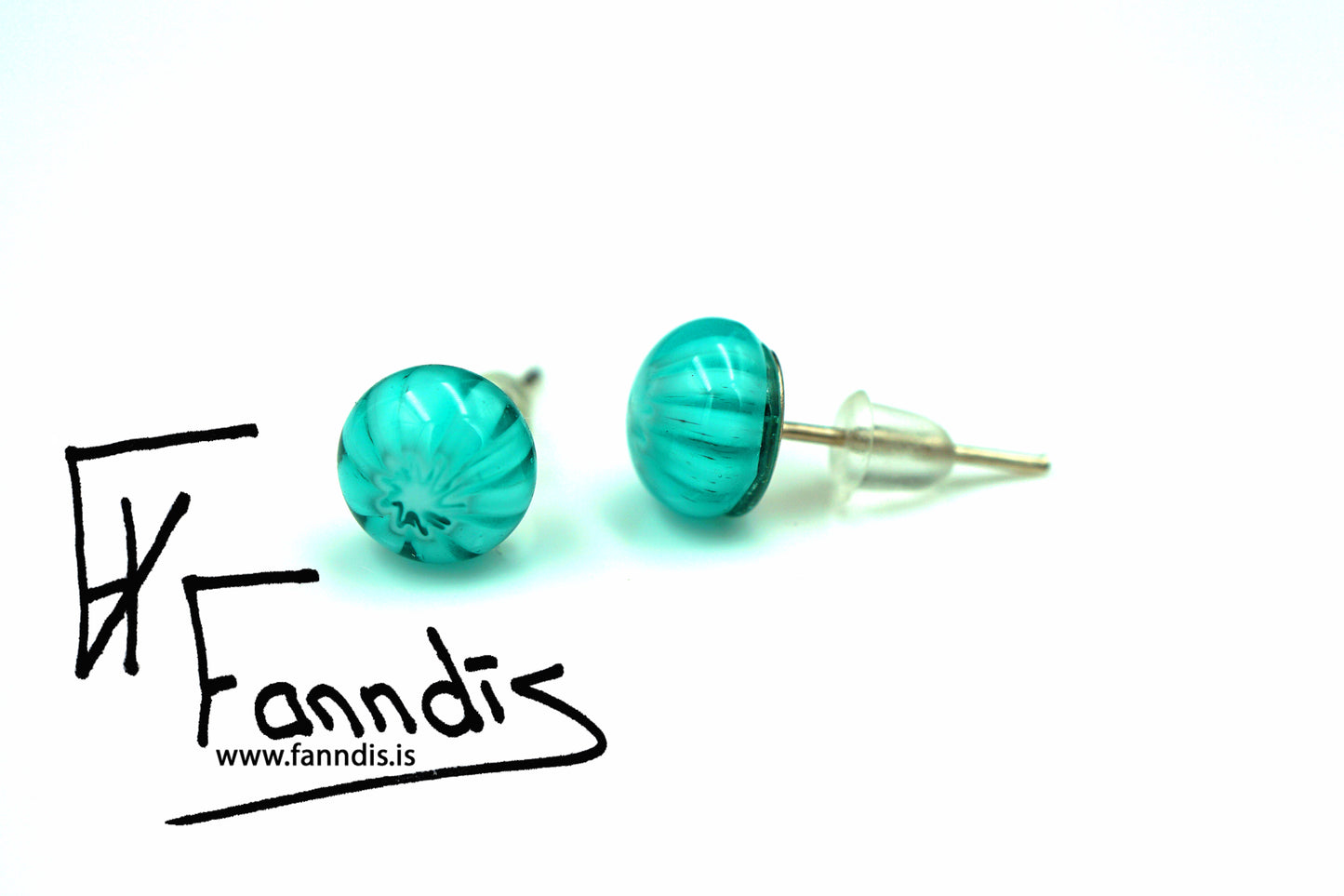 Gler pinna eyrnalokkar / Glass stud earrings