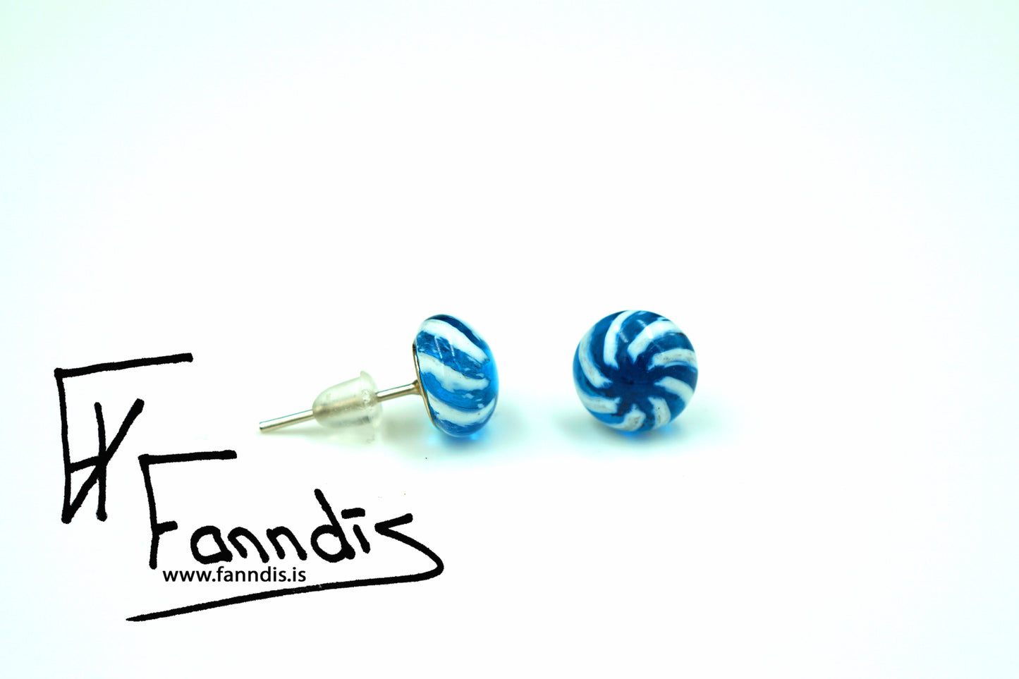 Gler pinna eyrnalokkar / Glass stud earrings