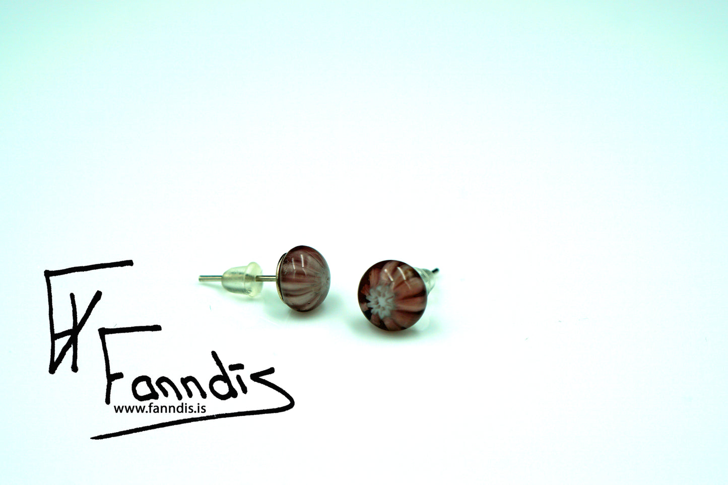 Gler pinna eyrnalokkar / Glass stud earrings