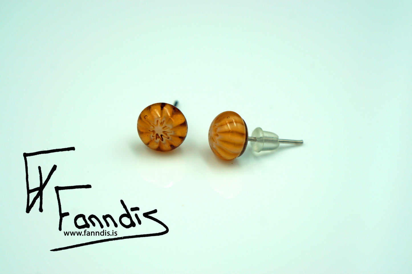 Gler pinna eyrnalokkar / Glass stud earrings