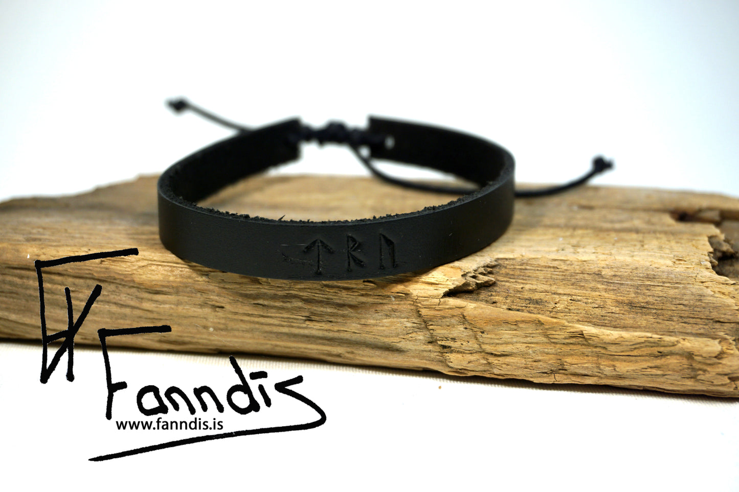 Leður armband með Víkinga rúnum / Leather bracelet with Viking runes