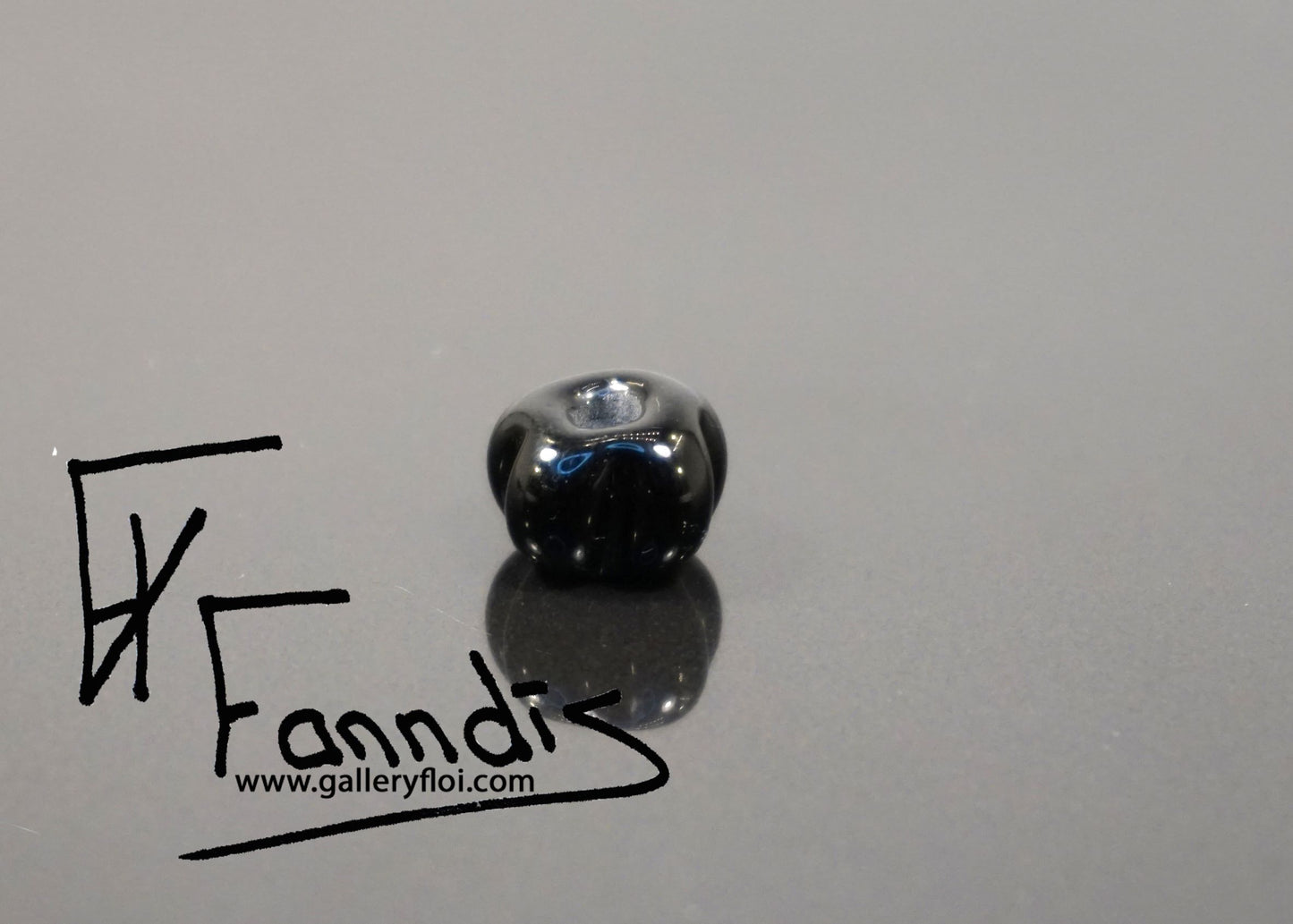 Víkinga glerperlur (söguleg eftirmynd) / Viking glass bead (historical replica)